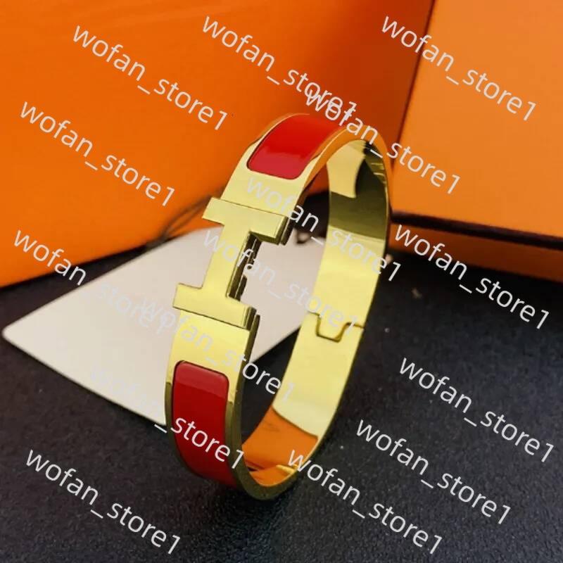 Designer Light Luxury Classic Buckle Enamel Wide H Letter Clasp Available In Multiple Colors Everyday Versatile Couple Style Bracelet 09B