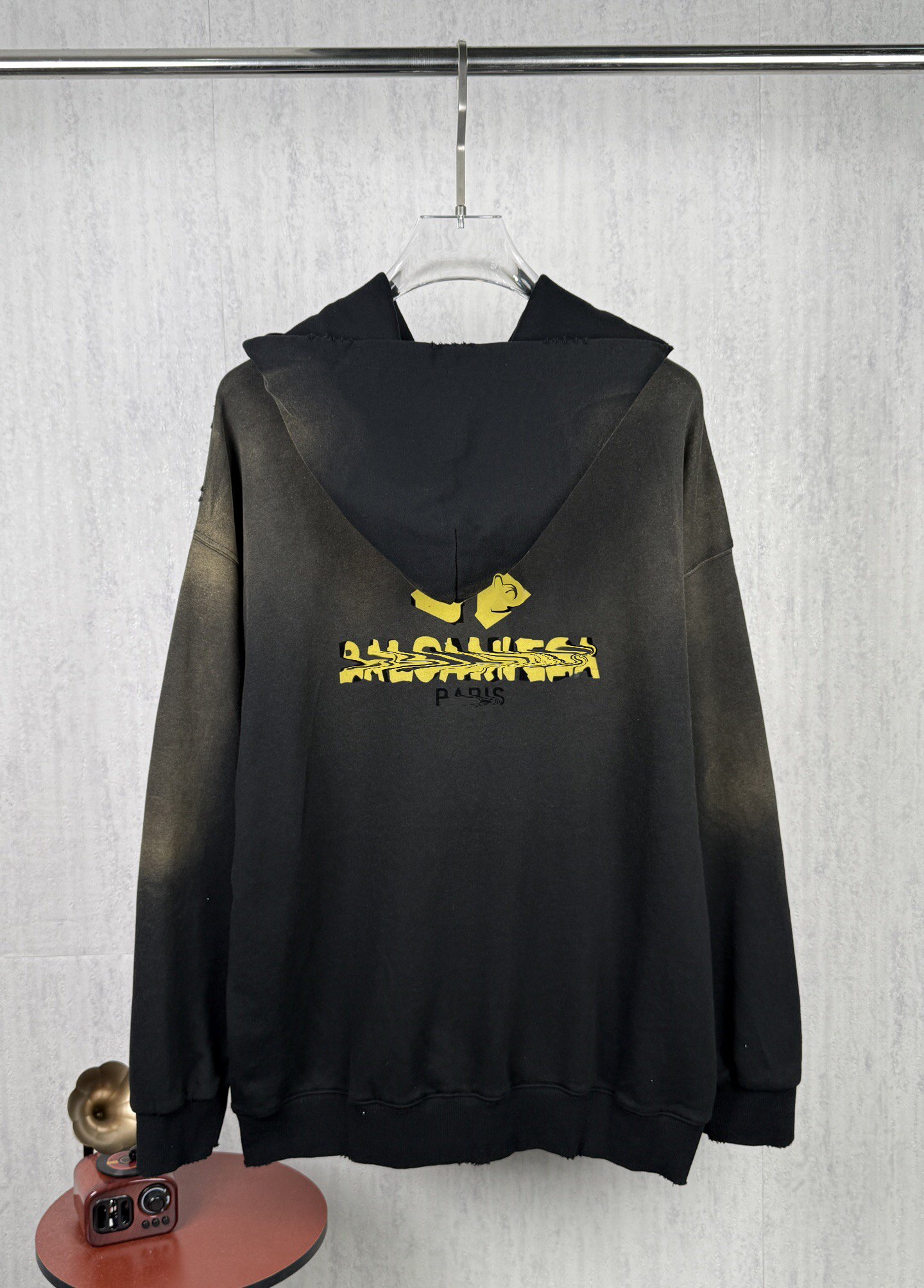 High-quality hooded sweater, men's hoodie, fashionable pullover, long-sleeved zipper coat, letter-printed winter clothing, casual sports shirt,