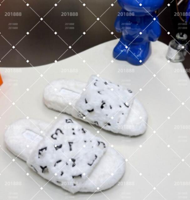 Designer Luxury Fur Slides Furry Slippers Mules Fall Winter Homewear Slide Women Footwear Paris Comfortable Fuzzy Flip Flop Fluffy Cotton Womens Woo