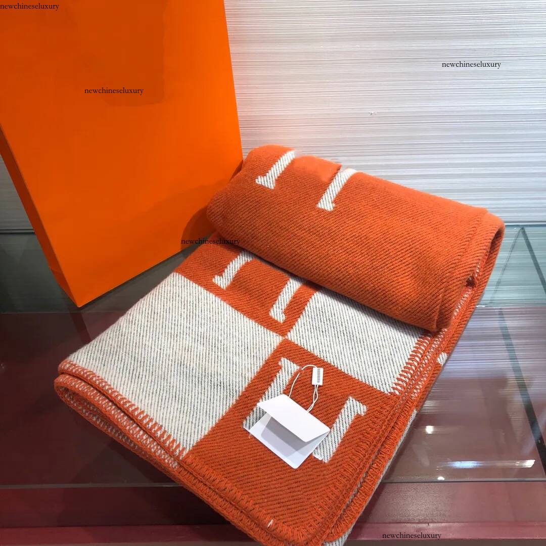 2023 letter cashmere designer soft scarf shawl portable warm plaid sofa bed wool knit blanket 140 170CM Light luxury high end