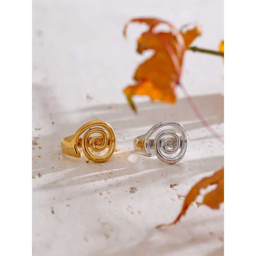 6789 Band Size Rings Yhpup Trendy Conch Ocean Series Ring Casting Fashion Charm Finger Jewelry Accessories Real Gold PVD Plated for Women N260924