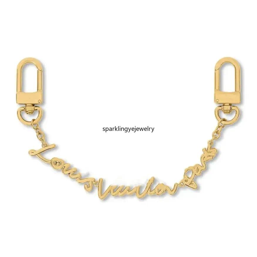 Fashion Keychains styles Luxury Gold tone lettered key chains designer unisex bag Charm car key holders for men and women no box gift 6 styles