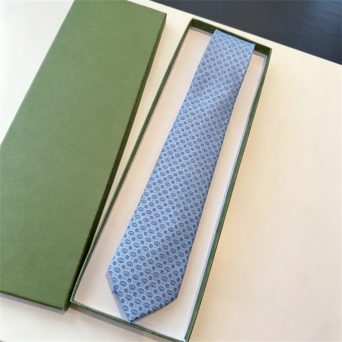 Men designer tie fashion tie business tie with gift box, silk tie works in multiple scenarios wedding office and party