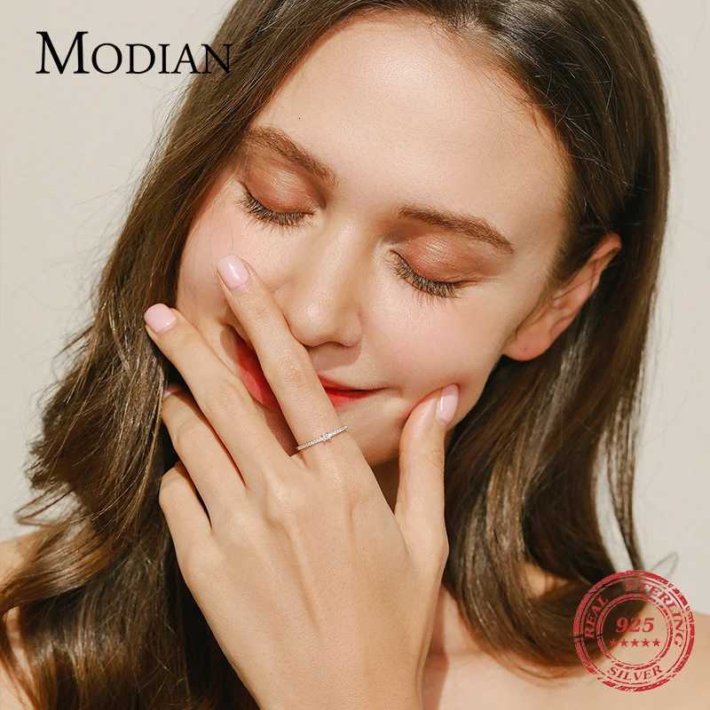 Real Band 2021 Rings Modian 925 Sterling Silver Simple Square Clear CZ Charm Gold Color Finger Rings For Women Wedding Engagement Jewelry N260924