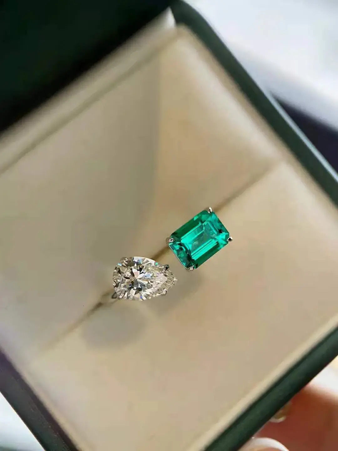 Wedding Ring Ins Simple Fashion Jewelry Wedding Rings 925 Sterling Silver Water Drop Emerald CZ Diamond Gemstones Party bridal Eternity Women Open A