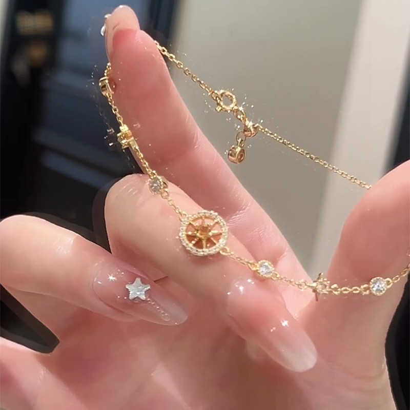 Designer Women Bracelet Luxury Gold Plated Compass Star Pendant Bracelet Korean Style Inlaid Zircon Y2K Trendy Jewelry Holiday Daily Accessories