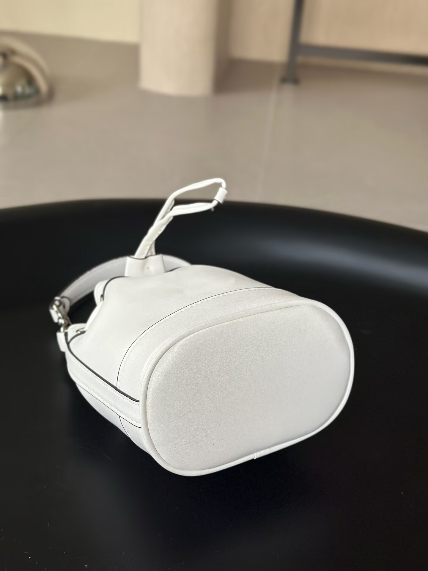 Sac pour femme, le dernier mini sac seau, deux motifs de fleurs anciennes, avec larges bretelles en sangle