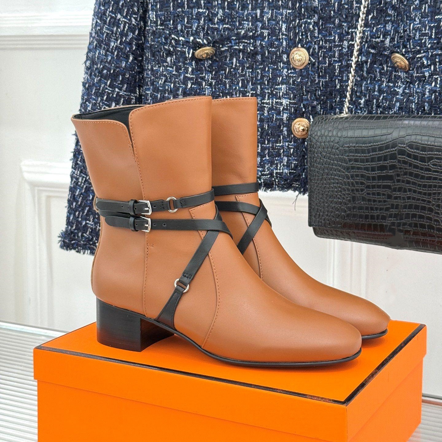 Spring Fall Nancy belt buckle ankle boot Designer snow boot Woman platform chunky heel leather Motorcycle boot Luxury booties Outdoor blazer Formal