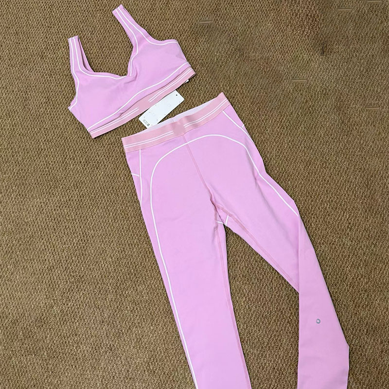 Luxury Pink Yoga Tracksuit Designer Women Crop Tank Top High Waist Sporty Gym Fitness Legging Tights Set Beach Resort Vacation Outfits