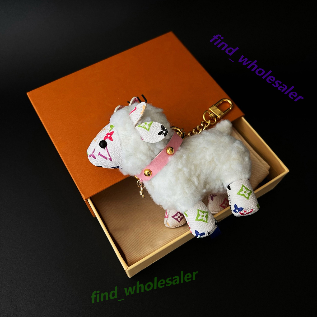 Lamb Keychain Bag Charm Sheep Pendant Letter Key chain Classic Exquisite Car Key Bag Decoration Fashion Small Jewelry Luxury Unisex Designer Keychai
