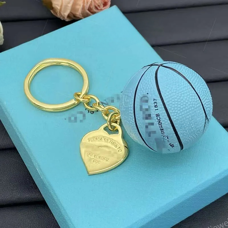 Porte-clés porte-clés lettre style tempérament styles de design de mode boîte-cadeau de noël modèles de sac à main breloque de sac de créateur