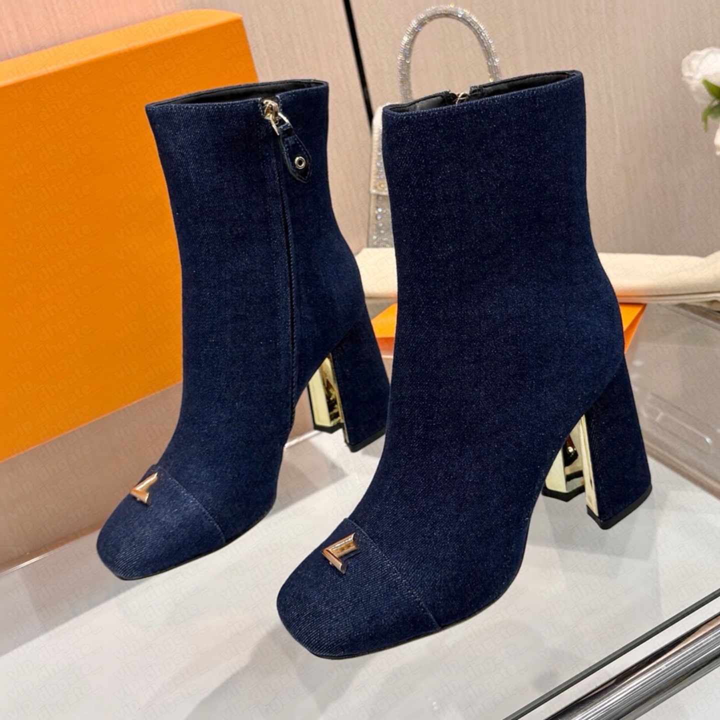 boot woman designer kitten heel point toe zipper ankle street city work luxury comfortable black blue white brown casual modern strap buckle patent
