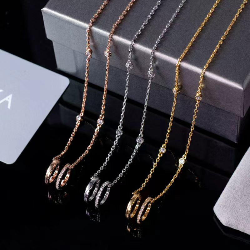 Collier de styliste pour femmes, collier à breloques à la mode, bague avec 3 pendentifs en diamant, bijoux de luxe de haute qualité et qui ne se