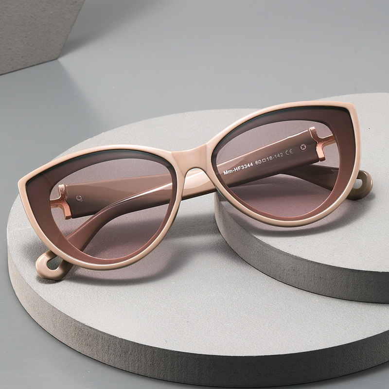 Designer Sunglasses New Luxury UV400 Cat Eye Polarized Personality Square Frame Trendy Street Photography Outdoor PC Glasses Fashion Women Accessori