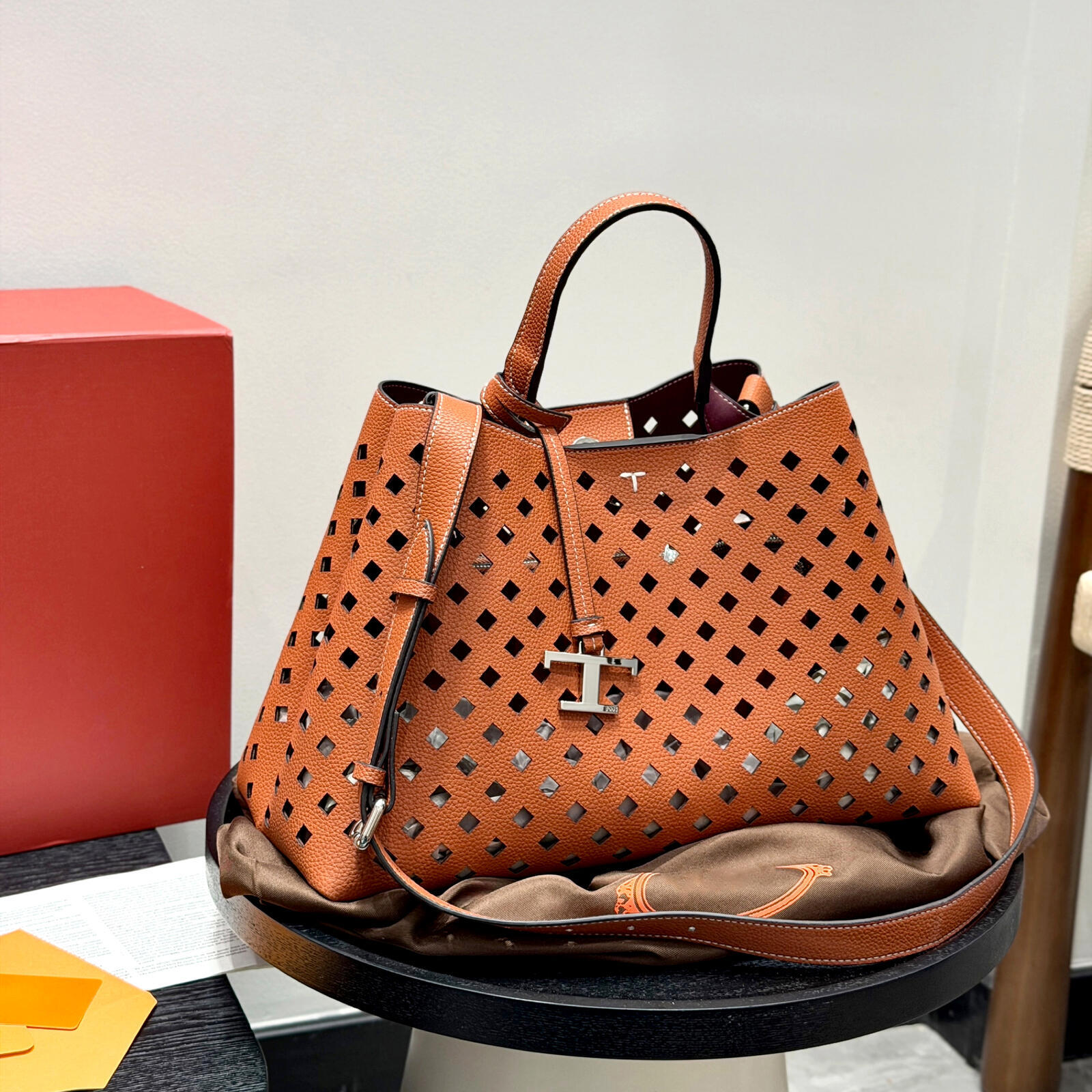 mirror quality Tote tod hobo Women Underarm Bag 1 1 Designer Shoulder Genuine Leather Crossbody T Metal Lock Top Handle Handbag luxury satchel trave