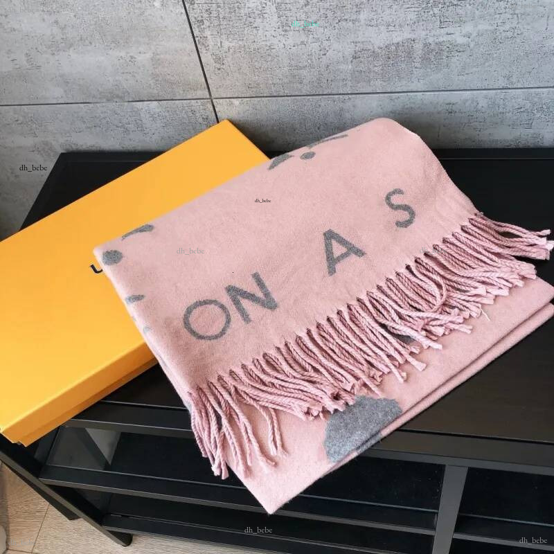 2026Designer Scarf for Winter V Women Wool Mens Long Shawl Fashion Classic Letter Cashmere Scarves with BoxAAA+