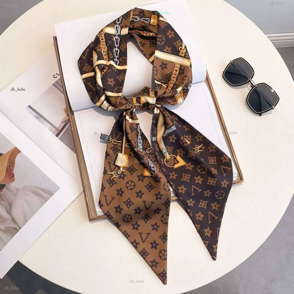 Petit foulard carré en soie pour femmes, accessoire pour décorer avec une cravate de chemise, ruban d'été