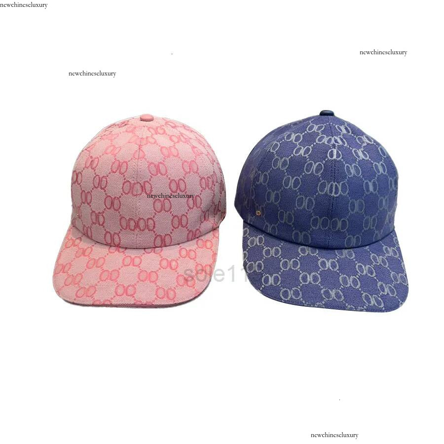 Ball Caps Designer Baseball Fashion Trend Duck Tongue Hat Classic Style Design for Men and Women classic model 2 Colors to Choose from