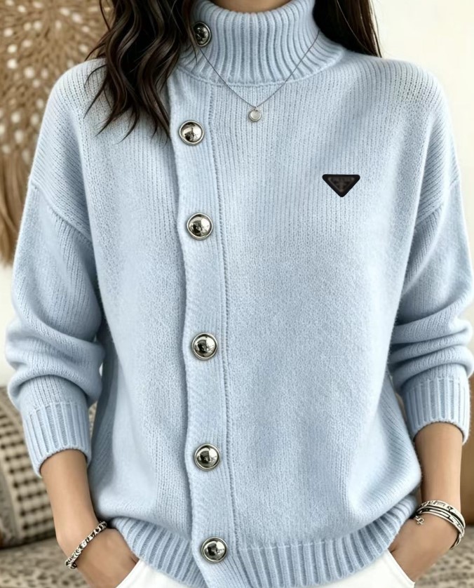 Pull de créateur nouveau bouton en métal couleur unie mode polyvalent à manches longues lâche col haut t-shirts femmes pull en tricot S/3XL