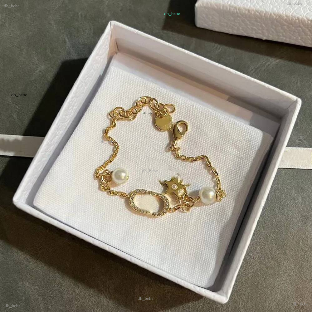 Top Brand Quality New Designer Inspired Gold Plated Chain Bracelet with Pearl Star Letter Charms Cubic Zirconia Fashion Jewelry for Women