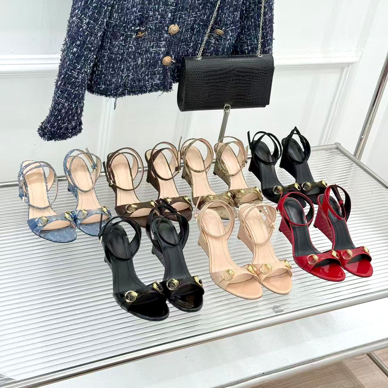 Horsebit Sandals luxury Dress Shoes Fashion Jacquard Denim heels 10a Outdoor Travel Ankle Strap Women Designer Summer Vacation Wedge shoe Sexy Party