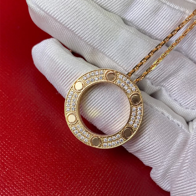 designer necklace High-end V-gold 18K large disc necklace and simple with diamonds versatile Classic fashion Pendant designer Jewelry Gift High qual