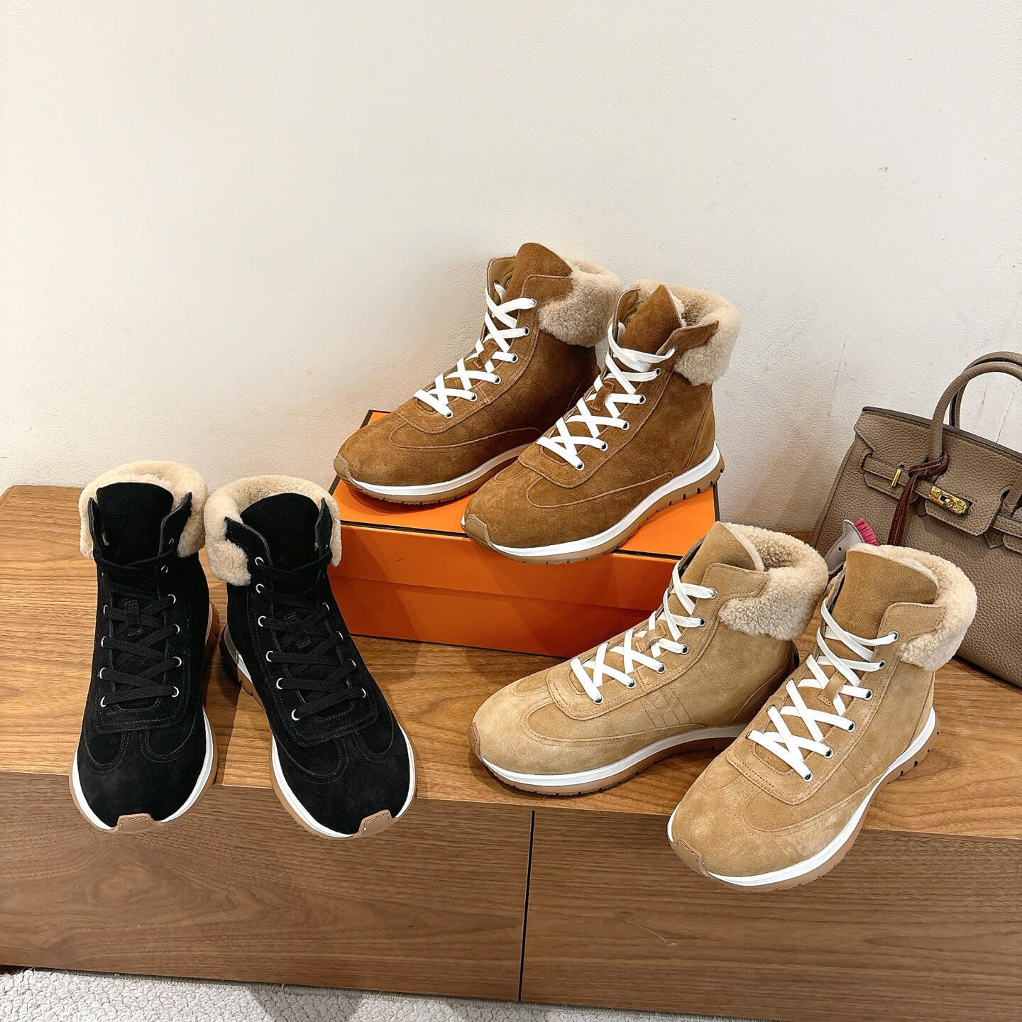 luxury Designer boot Lace Up dress shoe brown Platform Fleece Lined Fashion Suede Snow Boots Warm Outdoor travel Genuine Leather Fur Ankle Winter Mi