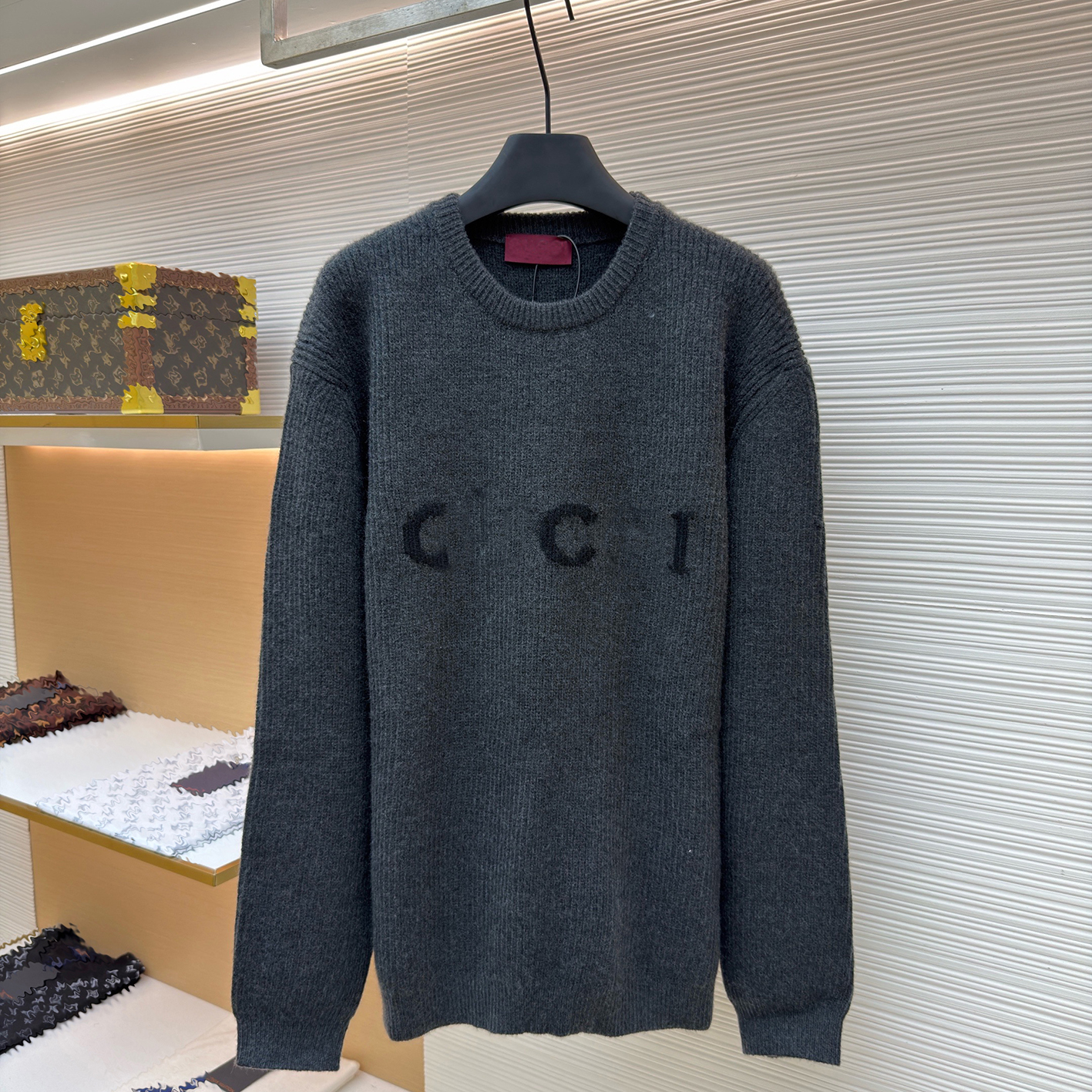 Designer brand clothing, men's sweaters, high-quality wool sweaters, long sleeves, essential for autumn and winter, cashmere embroidered letter
