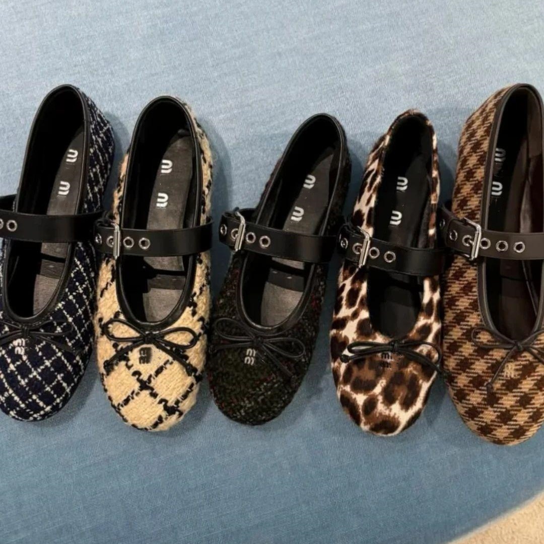 Luxury Canvas tweed check ballet flat casual sneaker Designer sport Woman mary jane shoe Outdoor ballerina loafer house Dress shoe Furry slide Hike
