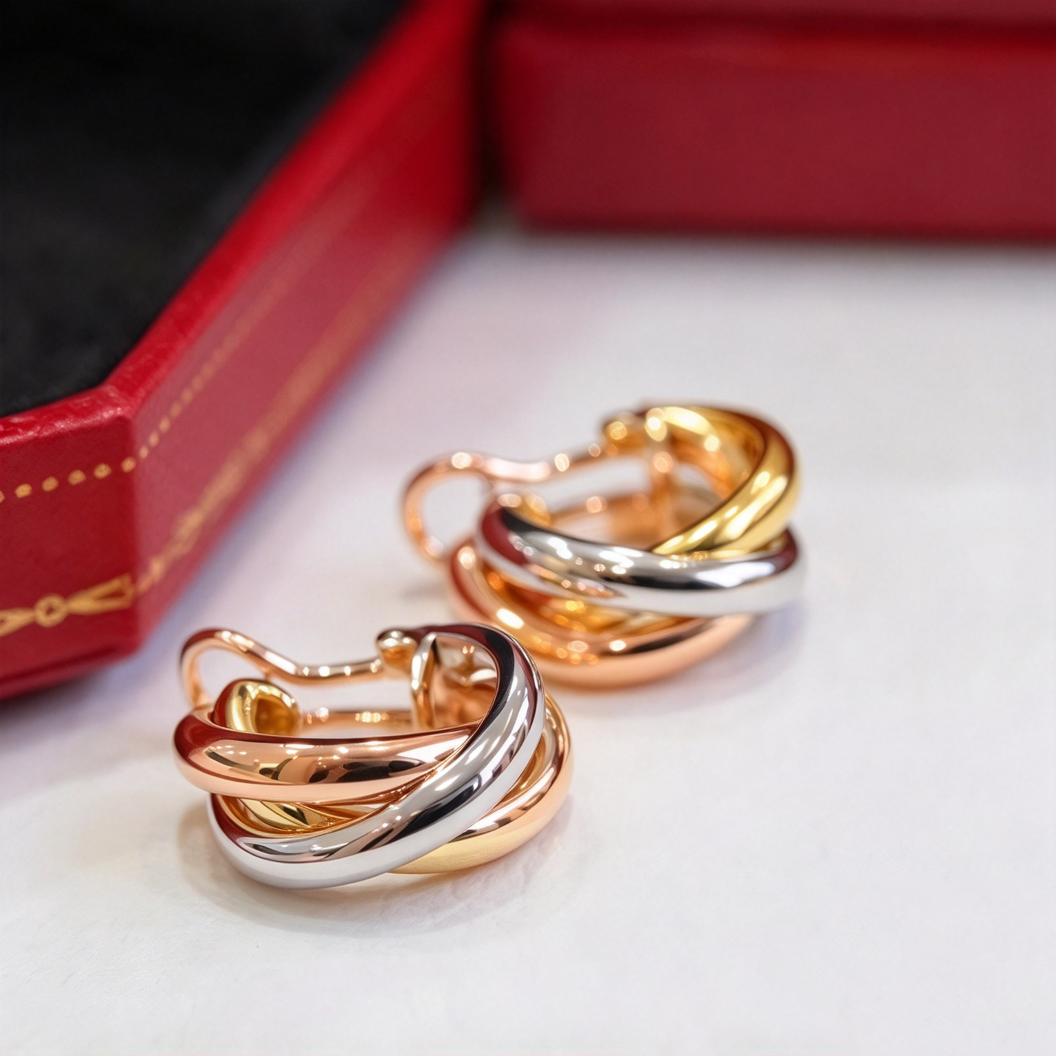 Designer brand love earrings three rings diamond studs stainless steel high quality gold silver earrings classic jewelry for women fashion luxury ch