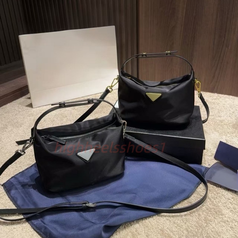 Designer Luxury Women Nylon Shoulder Bags Classic Gold Silver Triangle Metal Label Hobo Underarm Bag Fashion Crossbody Messenger Handbags Purse Satc