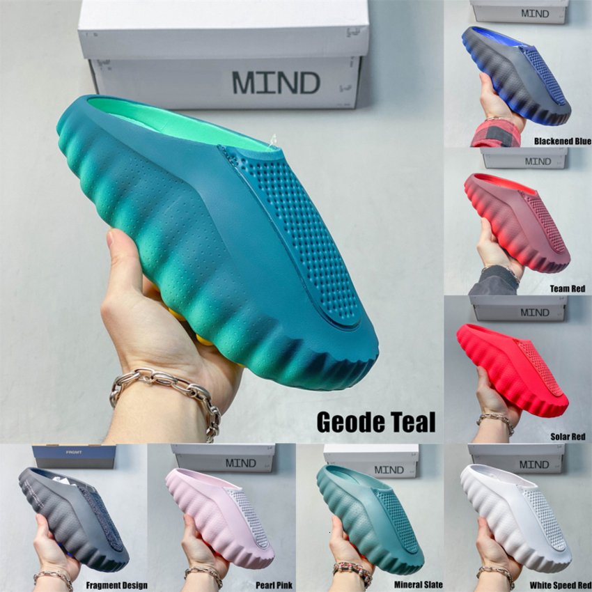 Pantoufles de créateurs Mind Slides 001002 Hommes Femmes Slide EVA Flats Sandales Soft Caoutchouc Tech Mules confortables Clog Noir Bleu Rouge Os
