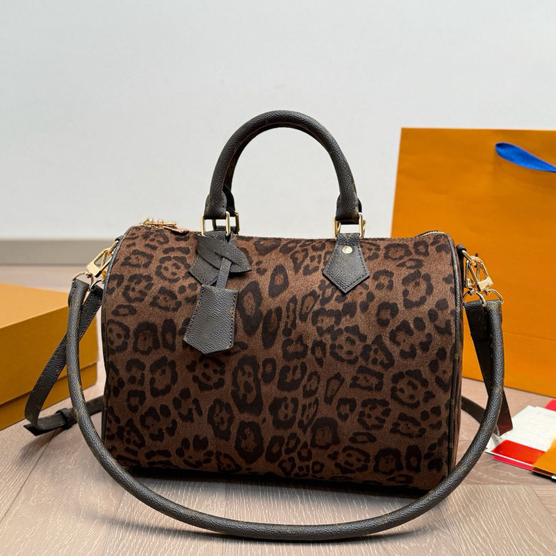 luxury pillow bag designer bag shoulder bag women high quality purses handbags crossbody bag womans wallet men designers leopard print totes cute dh