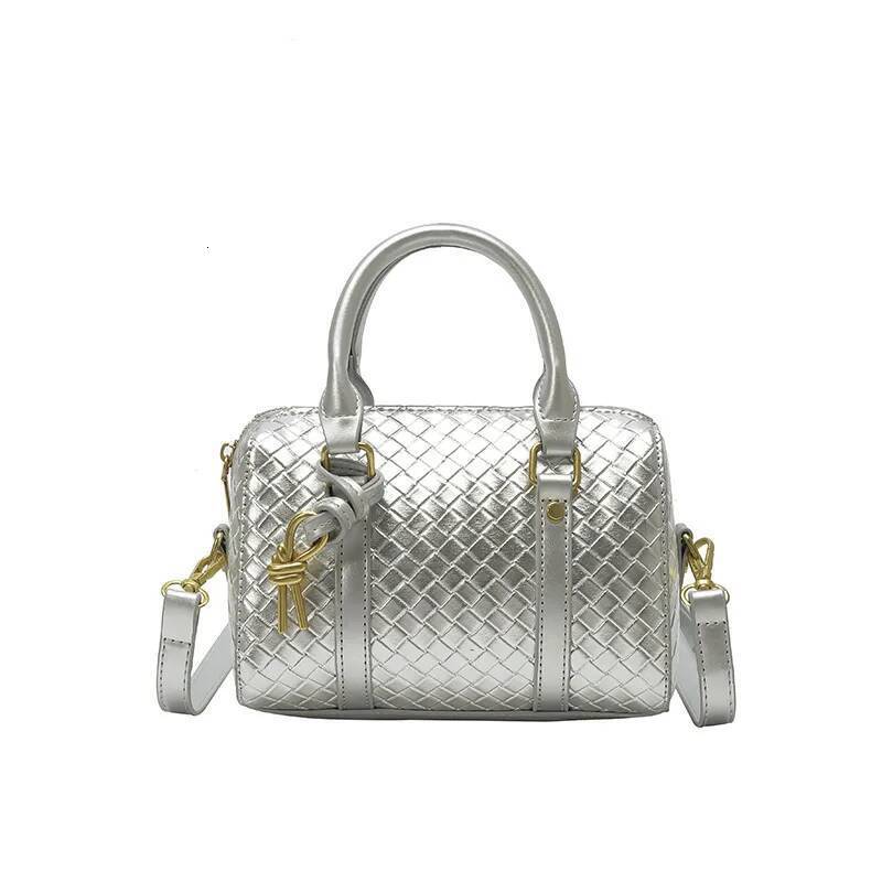 2026 summer new woven designer Boston bag fashion trend classic shoulder luxury cross body bag for women c3 e1