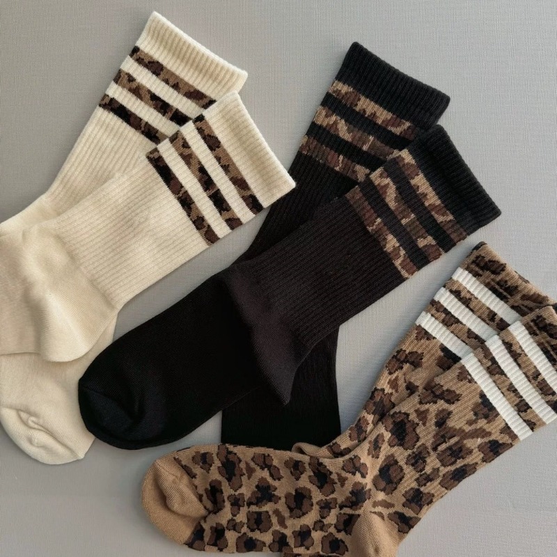 Womens Leopard Print Retro Color Matching Three Bars Striped Medium Tube Socks Sports Socks Trendy Socks