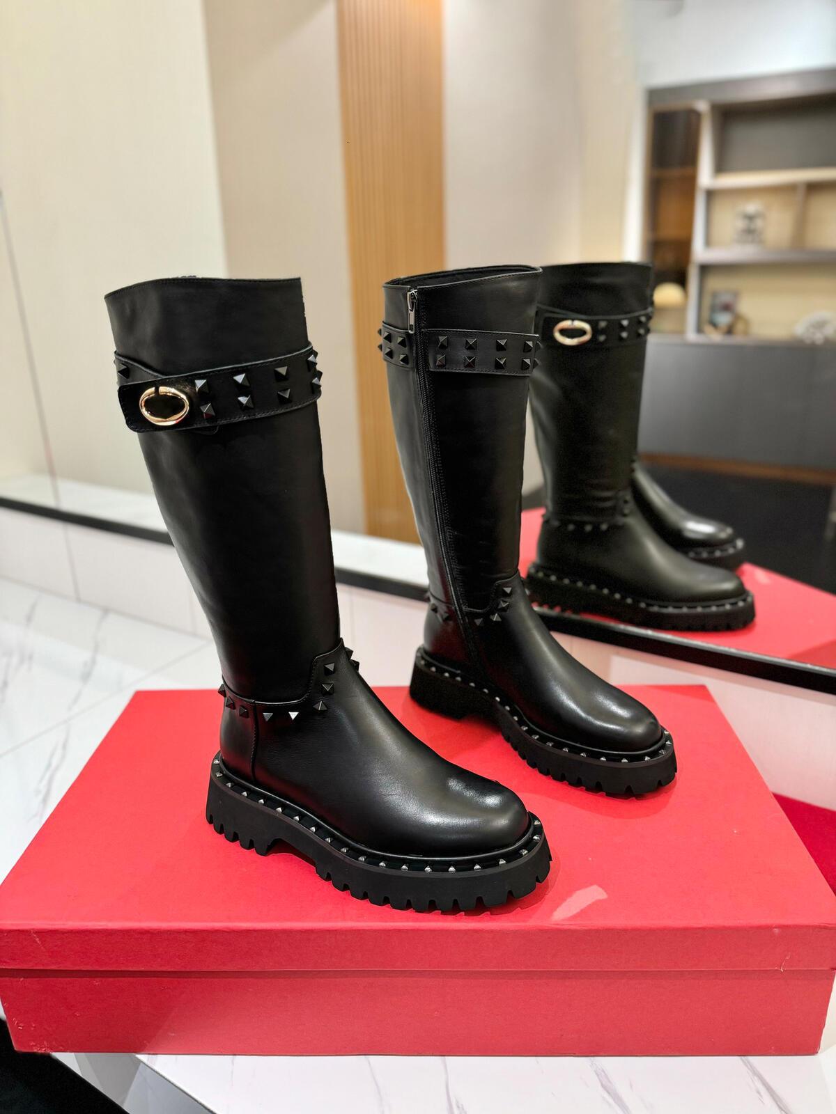 luxury Designer boot Knee High Boots Womens rain Buckle dress shoe Rivet boot Zipper Mid Calf platform Fashion Martin Chunky Heel Winter Outdoor Ank