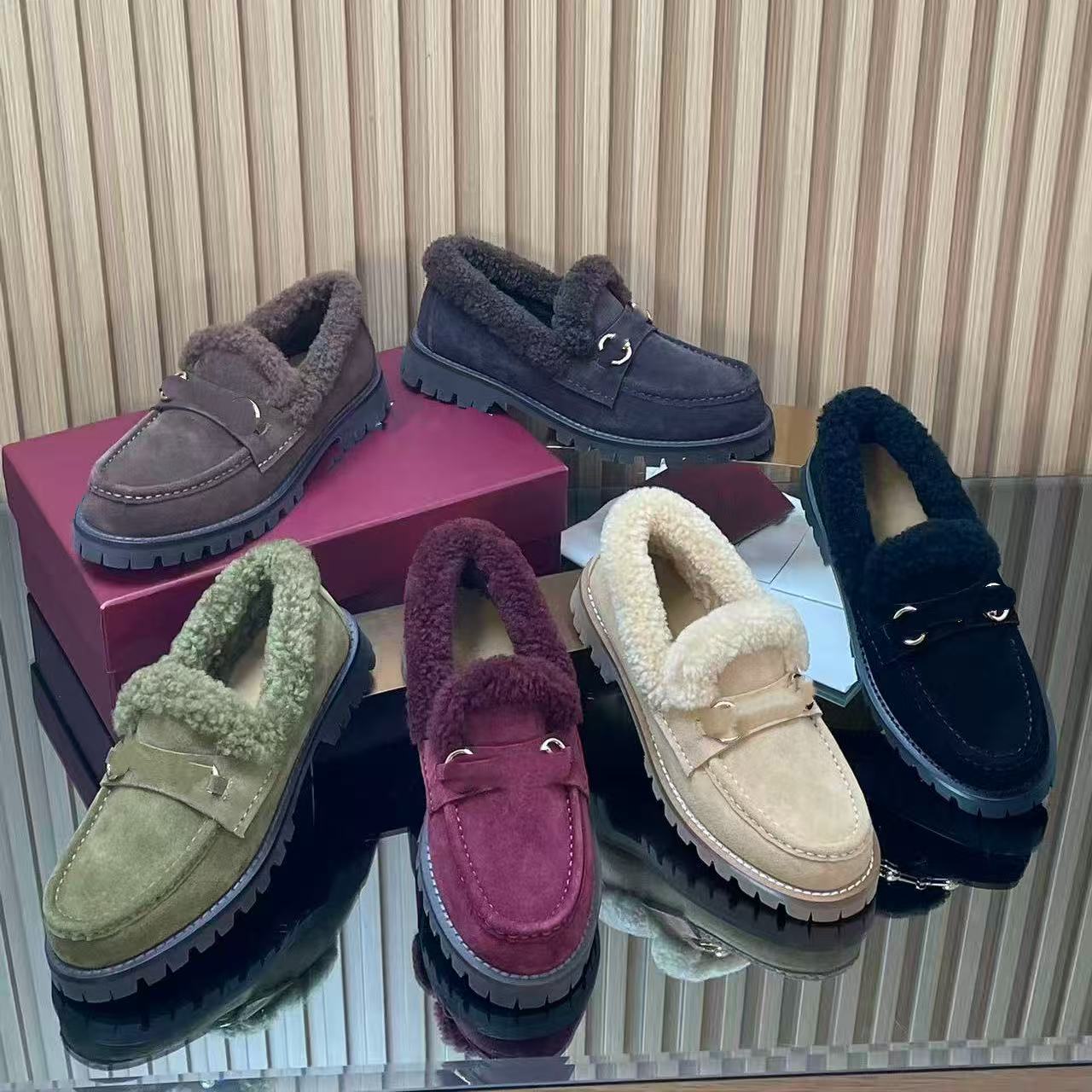 Women's Fleece Lined Suede Loafers, Winter Thick Lug Sole Warm Slip On Shoes, Multi Color Comfort Casual Platform Loafers for Ladies Spring and