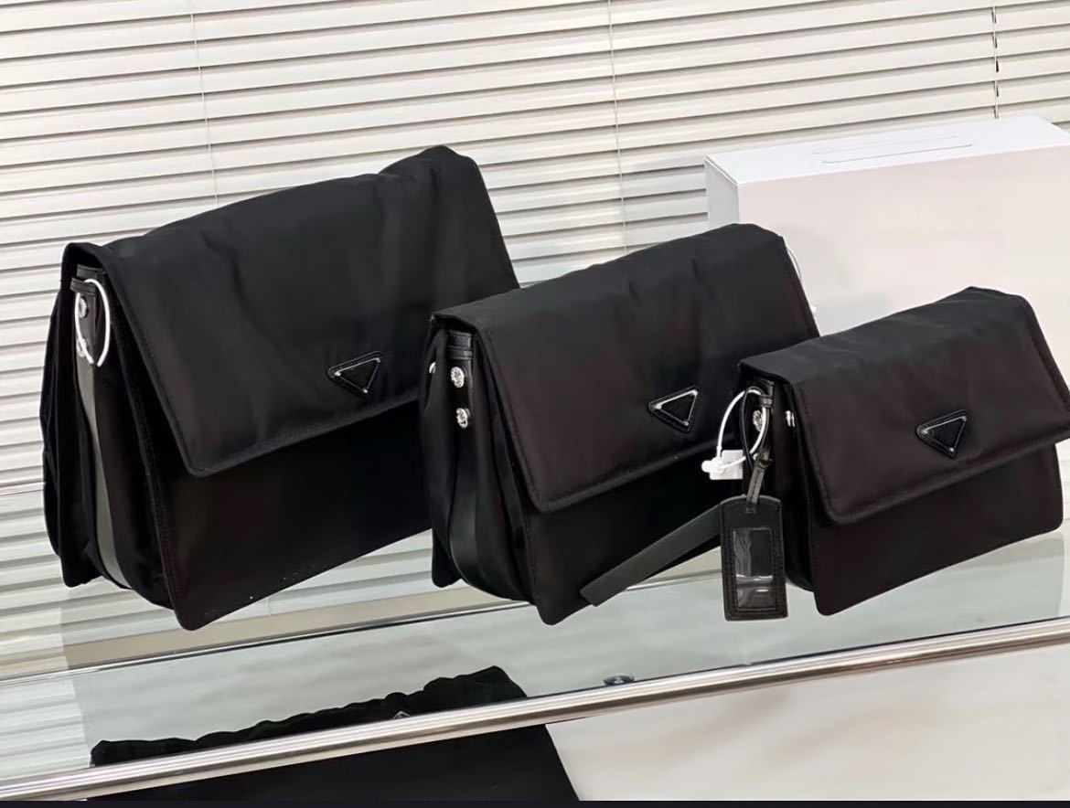 Luxury Padded Nylon Messenger Bags Triangle Metal Designer Flap Shoulder Bag Women Casual Crossbody Hobo Travel Bags Set Black Purse Totes