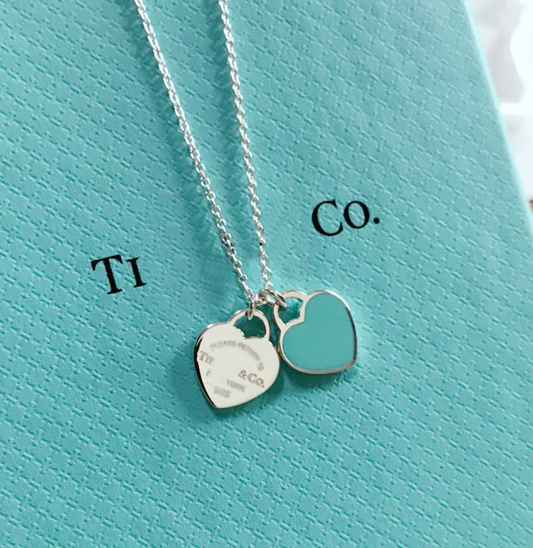 Luxury jewelry Designer Pendant co Necklace Womens Love Heart Necklace Designer Jewellery Thin Chains Pendant Classic fashion Pendant designer Jewel