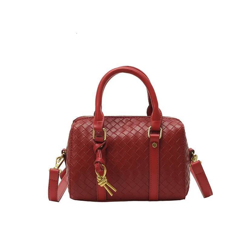 summer new woven designer Boston bag fashion trend classic shoulder luxury cross body bag for women 66 11