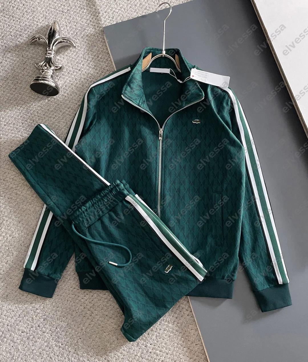 Survêtements pour hommes T-shirt Shorts Deux pièces Sweatershirts Mode Femmes T-shirts Survêtement Jogger Ensembles Designers Costumes Sportswear