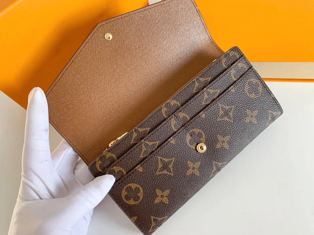 Portefeuilles de créateurs de mode de qualité supérieure Sacs à main courts pour femmes de luxe Lettres de fleurs en relief Titulaires de cartes