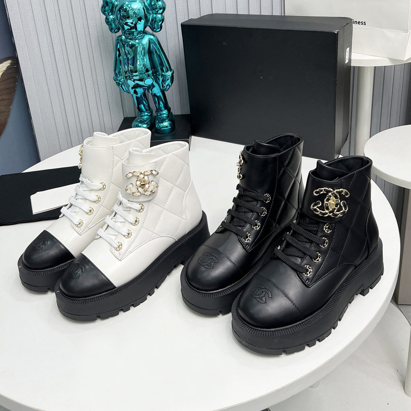 Designer voots Waterproof platform boots High Quality Men Women Real Leather Half Classic Style Shoes Winter Fall Snow Boots Real leather knight boo