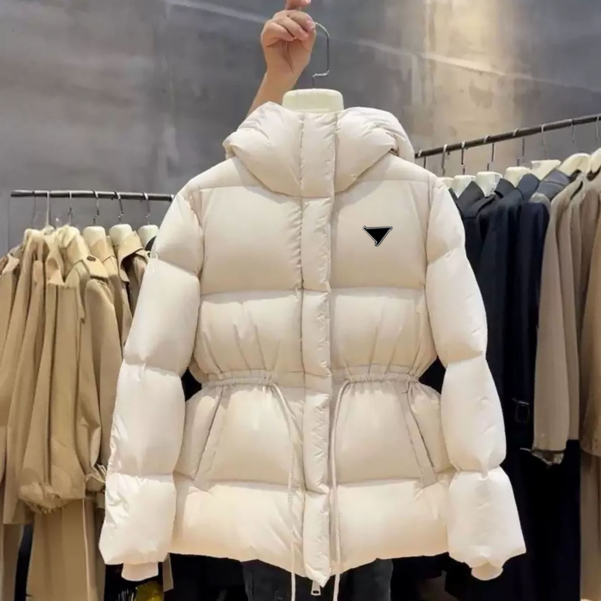 Designer Jacket Women Coat Woman Winter Jacket Fashion Coat With Classic Letter Large Pocket Jackets Designer Warm Short Cotton Jacket Womens Puf