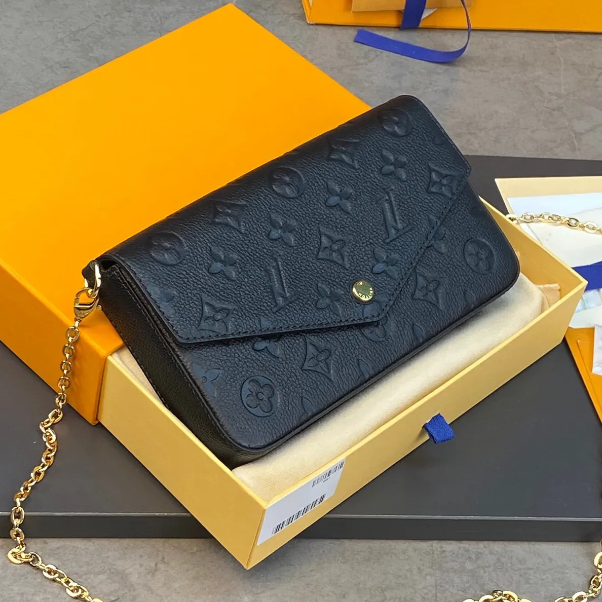 Designer Bags Multi-color Solid Tassel Fashion Embossed Crossbody Old Flower Shoulder Bags Fast Delivery High-Trendy Luxury Leather Wallets bag desi