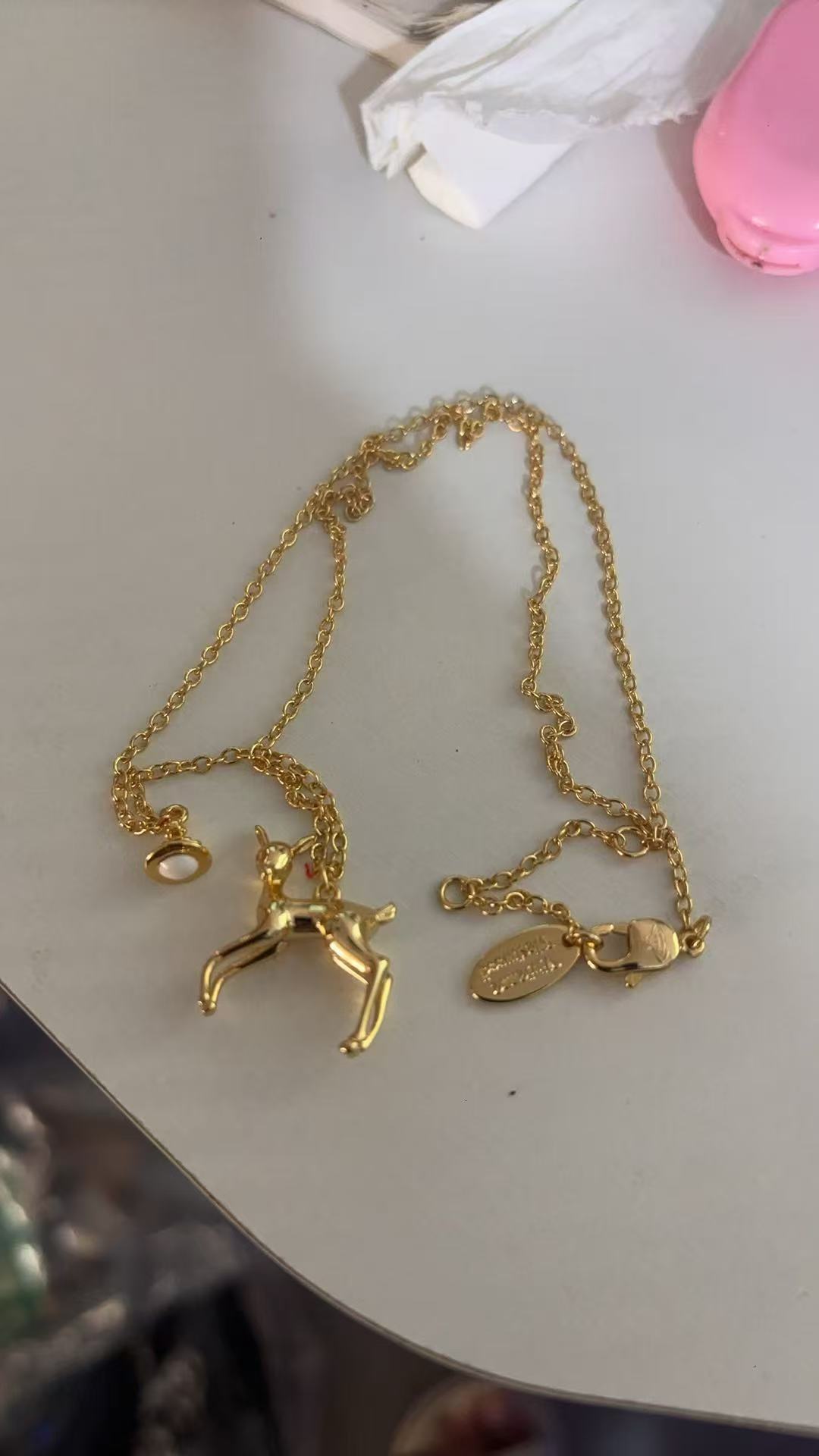 Colliers avec pendentif cerf douairière Saturn, niche haut de gamme, simple et polyvalent, punk, chaîne de clavicule de styliste, AAAAAA +, 2026