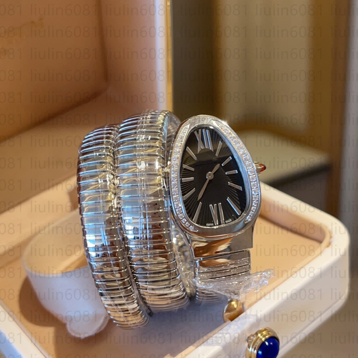 Snake Watch 33mm with box Designer watches for women gift with diamonds watch perpetual Quartz Watch Stainless Steel watch
