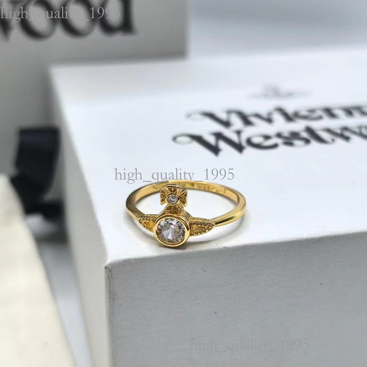 Vivienneity Westwoodity Ring Designer sleek elegant Classic Vivi Ennewestwood Rings Jewelry Saturn Single Diamond Fashion Simple Petite Vivianelys W