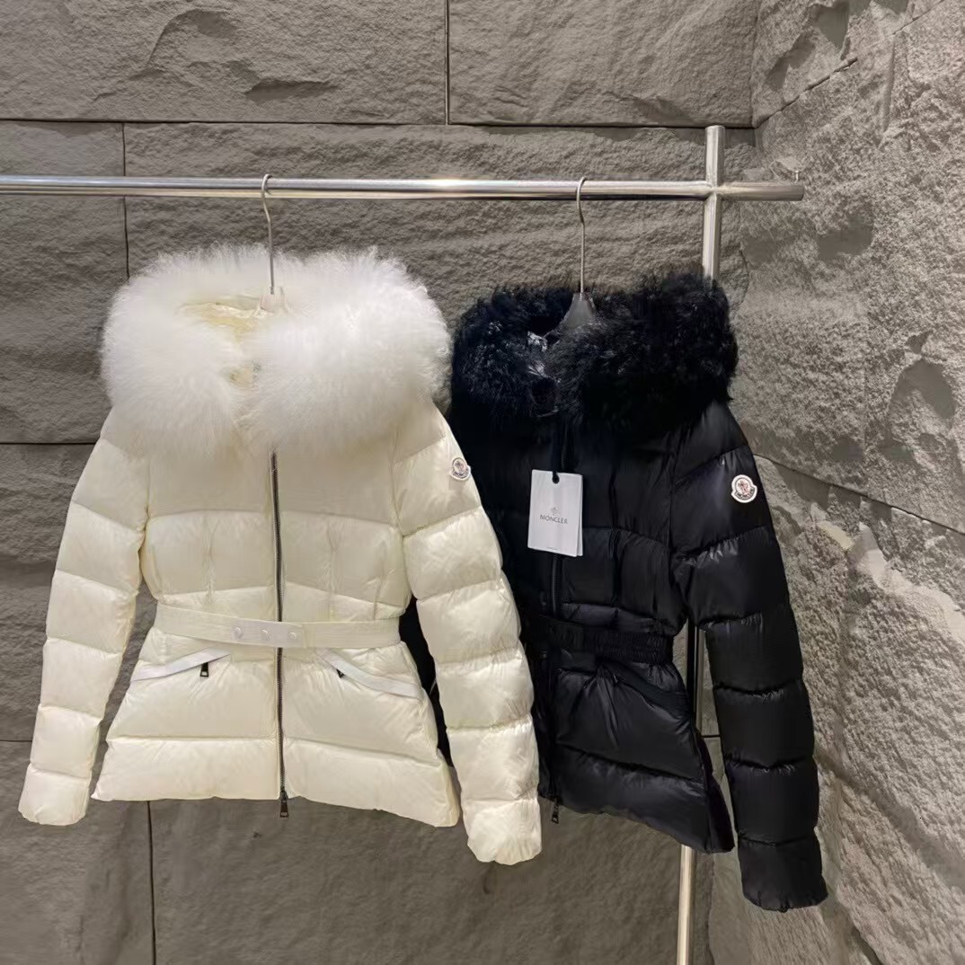 Luxury Womens Jackets Down Short Puffy Tops Fur Downs Parkas Coats Longer Puffer Jackets Sleeve Budge Bomber Wind Coat Belt Slim Style Outwears Wind