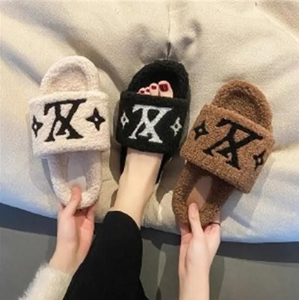 Pantoufles de créateurs pour femmes, pantoufles classiques décontractées en peluche, vintage, pour l'extérieur et l'intérieur, noir, blanc, rose